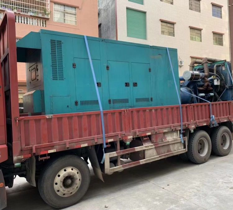 三角镇如何在不同负载率下确保 400KW 柴油发电机组的正常运行？