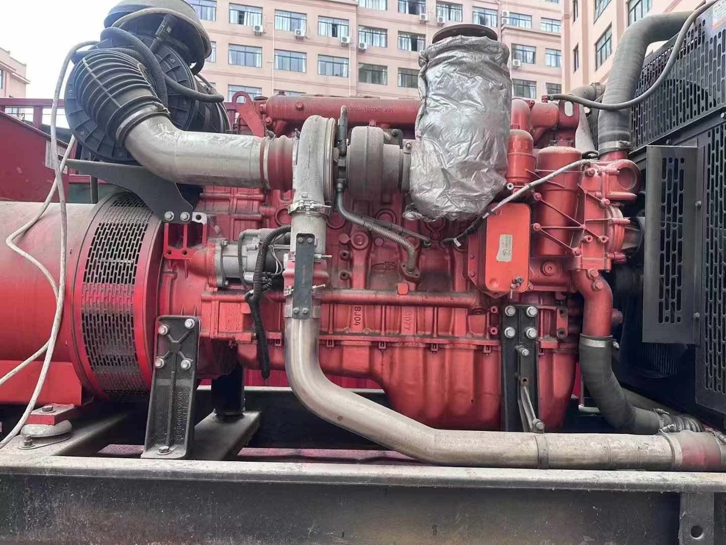 三角镇如何选择适合 600kW 柴油发电机组的过载保护器？
