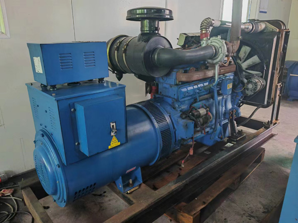 三角镇100kW柴油发电机组使用多级机油有哪些优缺点？